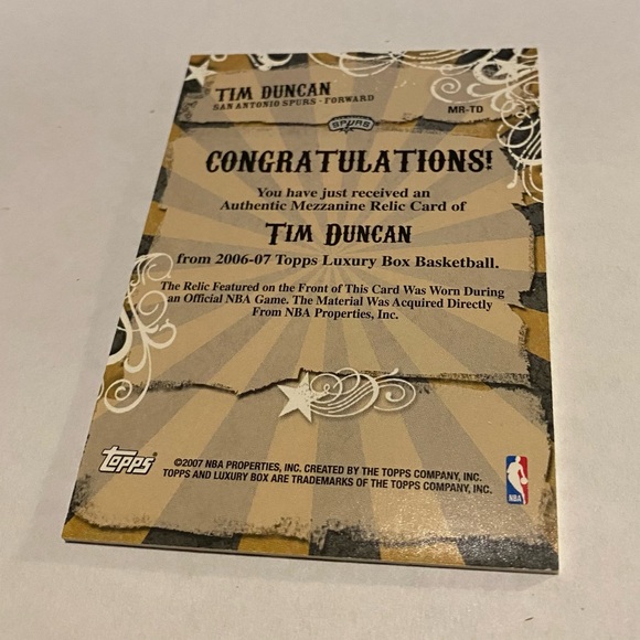 Tim Duncan from 2006-07 Topps Luxury Box Basketball Card authentic mezzanine - Picture 2 of 6